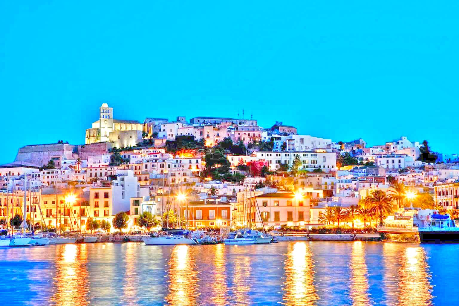 El sur de Ibiza como destino de vacaciones